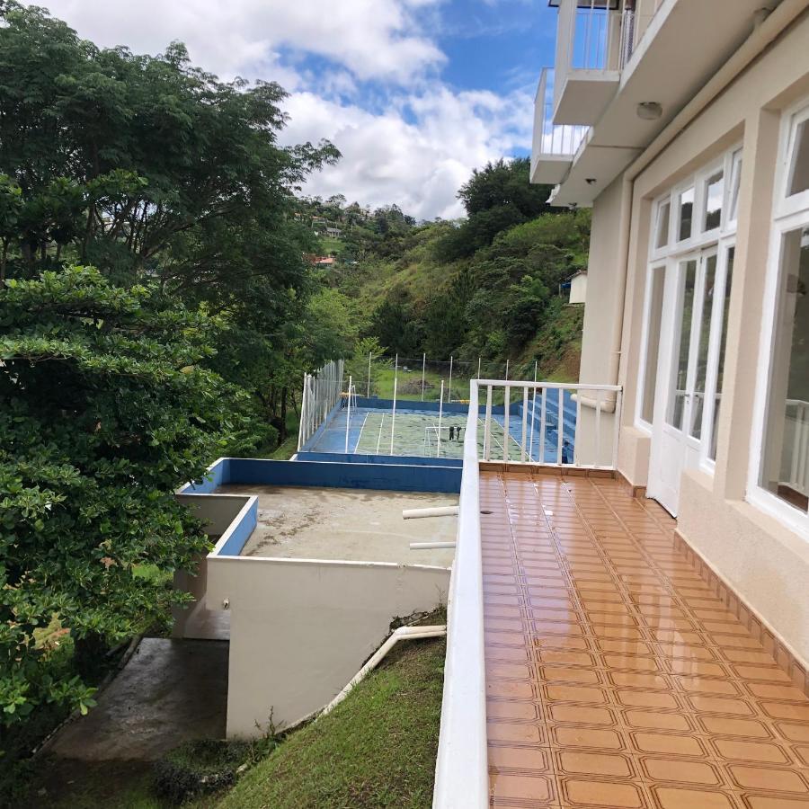 Hotel Marina Aguas De *